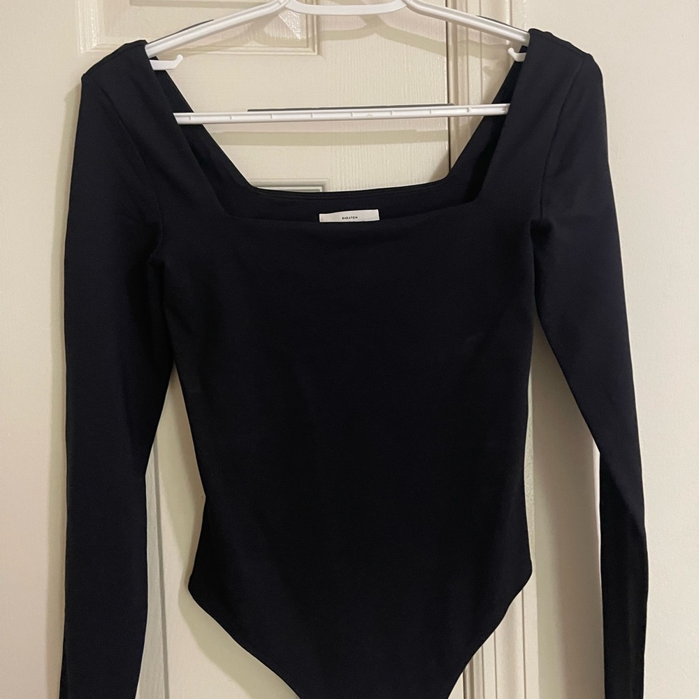 Aritzia
Original Contour Squareneck Bodysuit